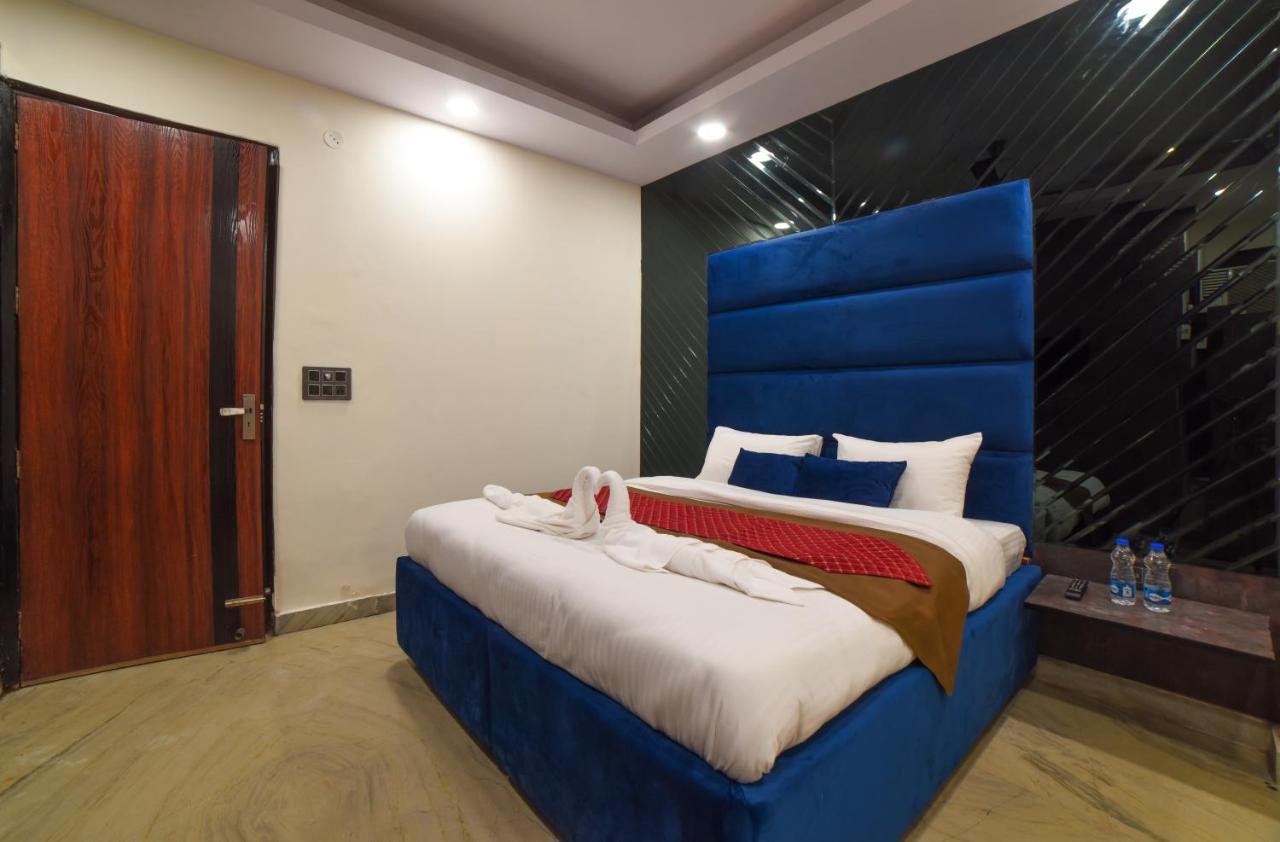 The Twenties Kamla Nagar Hotell New Delhi Exteriör bild